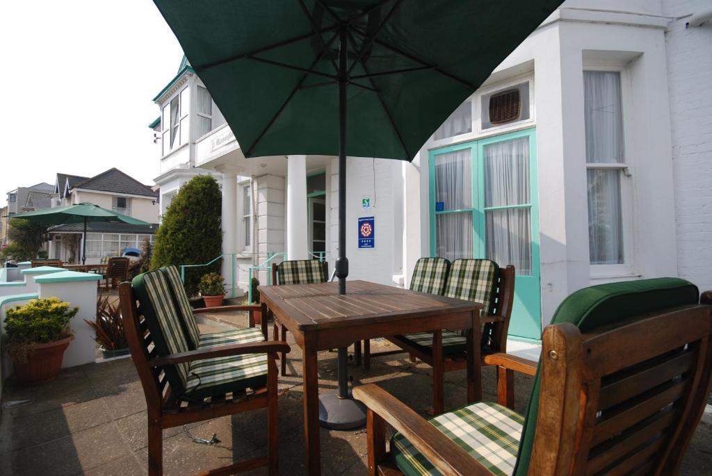 Roseglen Hotel 섕클린 외부 사진