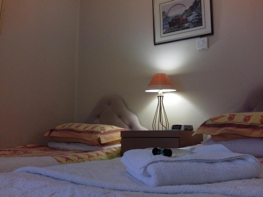 Roseglen Hotel 섕클린 외부 사진